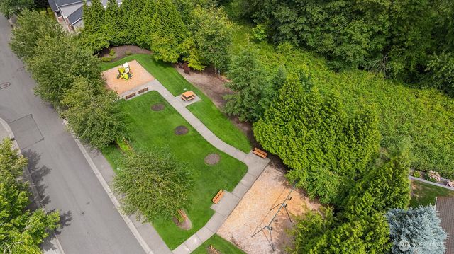 27542 SE 28th Court, Sammamish, WA 98075