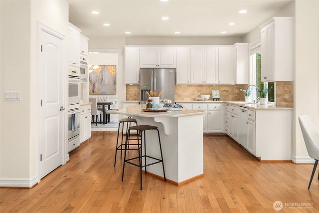 27542 SE 28th Court, Sammamish, WA 98075