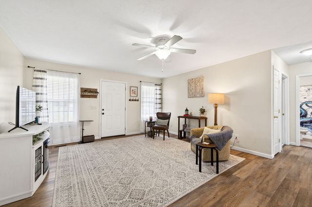 4535 Ewing Dr, Baxter, TN 38544