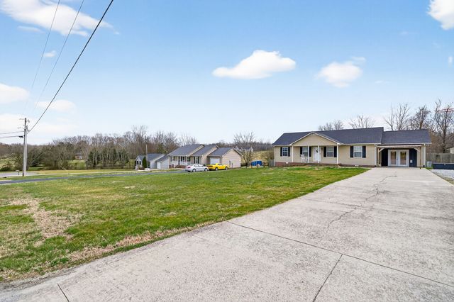 4535 Ewing Dr, Baxter, TN 38544