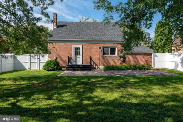 1931 PRINCETON AVE, Camp Hill, PA 17011
