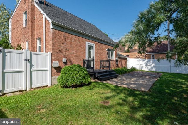 1931 PRINCETON AVE, Camp Hill, PA 17011