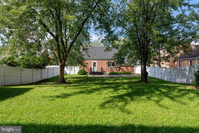 1931 PRINCETON AVE, Camp Hill, PA 17011