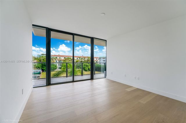 1177 Kane Concourse 405, Bay Harbor Islands, FL 33154