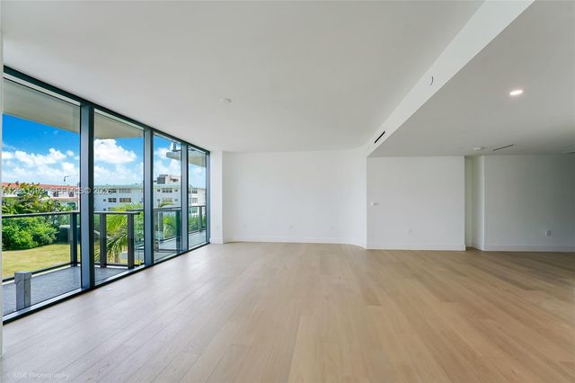 1177 Kane Concourse 405, Bay Harbor Islands, FL 33154