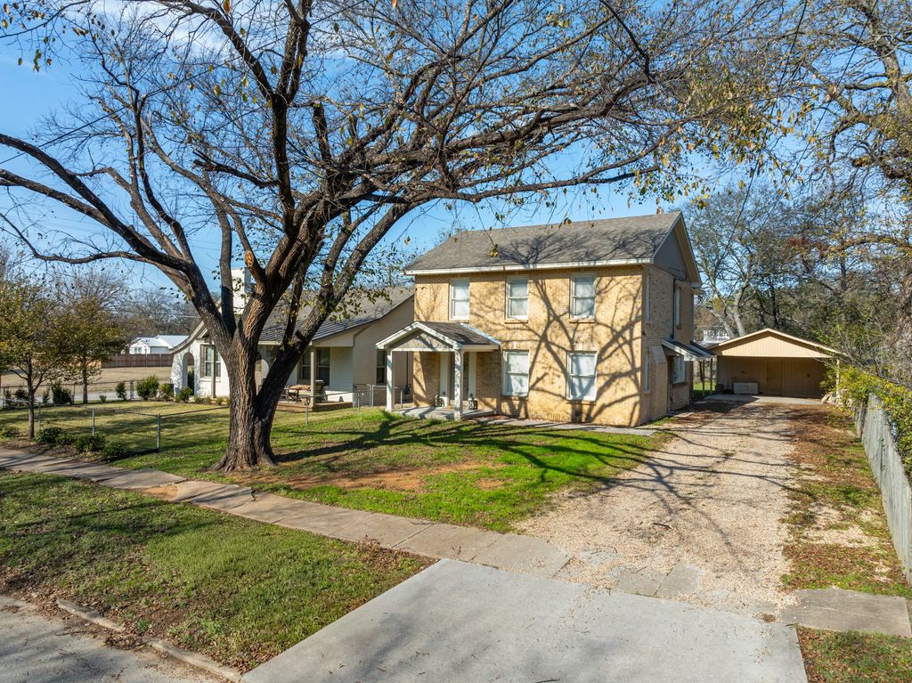 303 Craig Street, Hillsboro, TX 76645