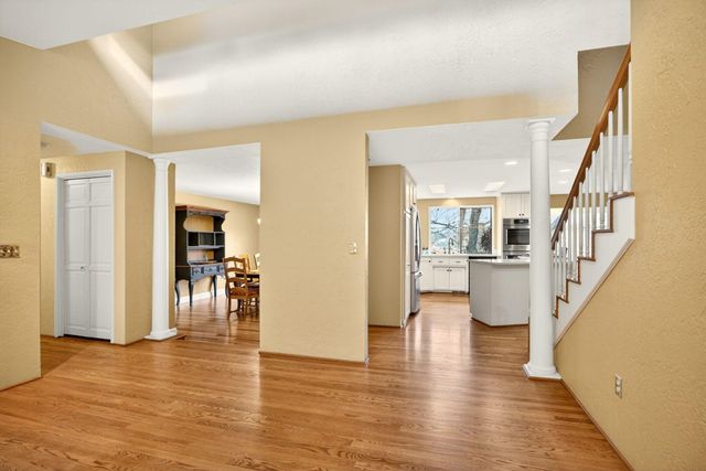 2585 Freedom Way, Medford, OR 97504