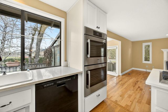 2585 Freedom Way, Medford, OR 97504