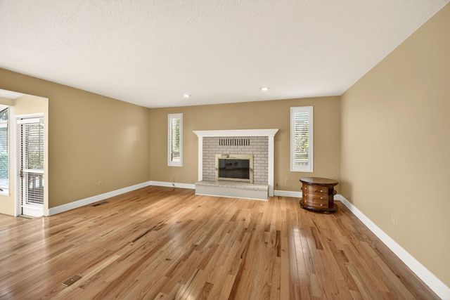 2585 Freedom Way, Medford, OR 97504