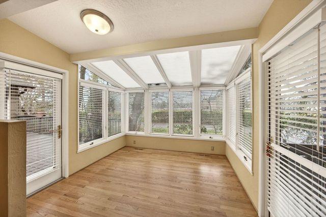 2585 Freedom Way, Medford, OR 97504