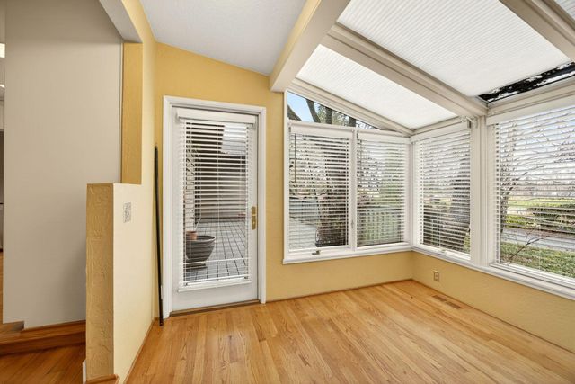 2585 Freedom Way, Medford, OR 97504