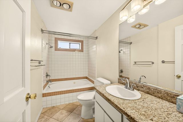 2585 Freedom Way, Medford, OR 97504