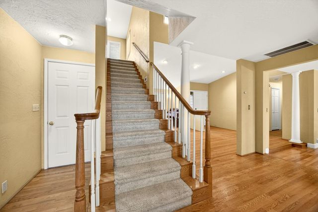 2585 Freedom Way, Medford, OR 97504