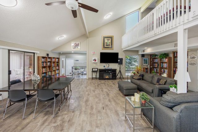 2585 Freedom Way, Medford, OR 97504