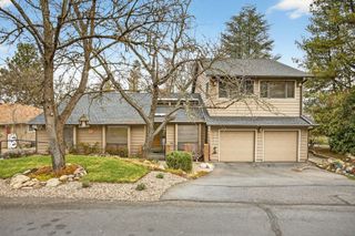 2585 Freedom Way, Medford, OR 97504