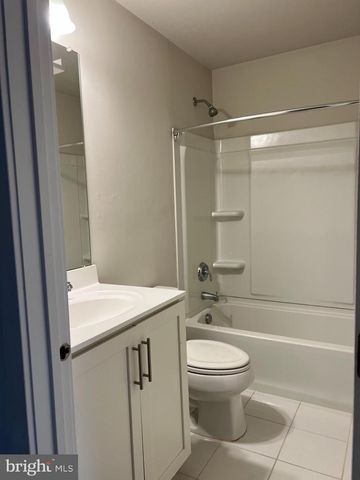 25 JESSOP LN, Hatboro, PA 19040