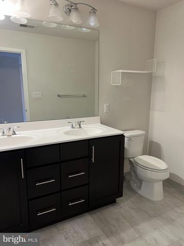 25 JESSOP LN, Hatboro, PA 19040