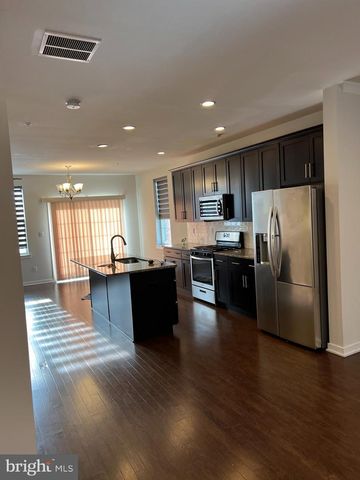 25 JESSOP LN, Hatboro, PA 19040