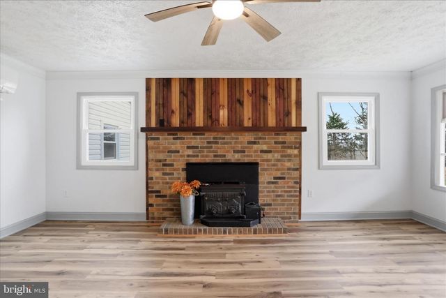 1310 SILER RD, Winchester, VA 22603