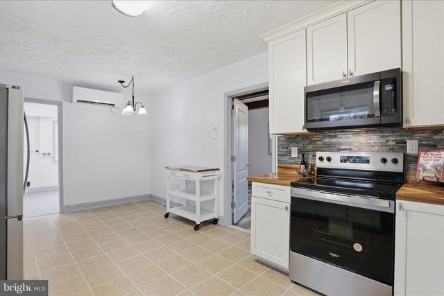 1310 SILER RD, Winchester, VA 22603
