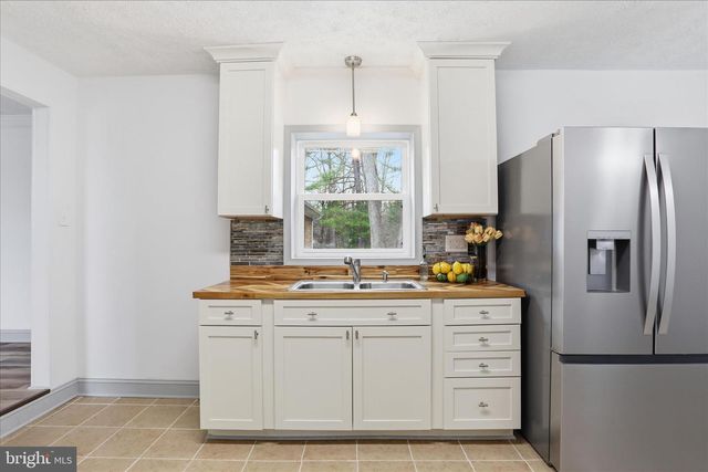 1310 SILER RD, Winchester, VA 22603
