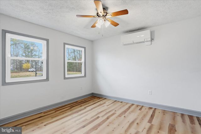 1310 SILER RD, Winchester, VA 22603