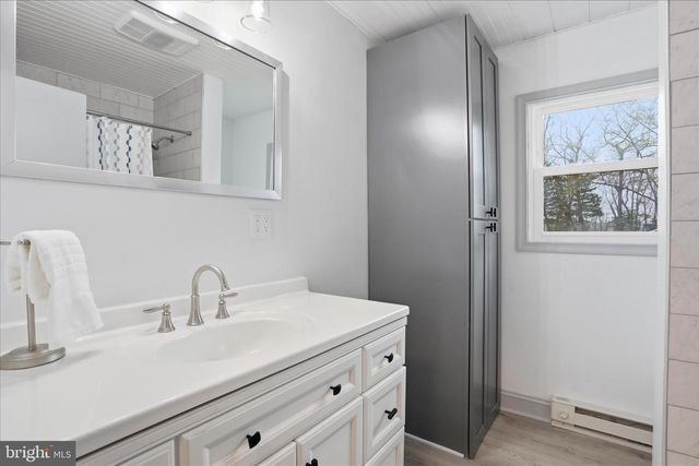 1310 SILER RD, Winchester, VA 22603