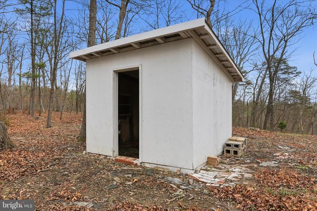 1310 SILER RD, Winchester, VA 22603