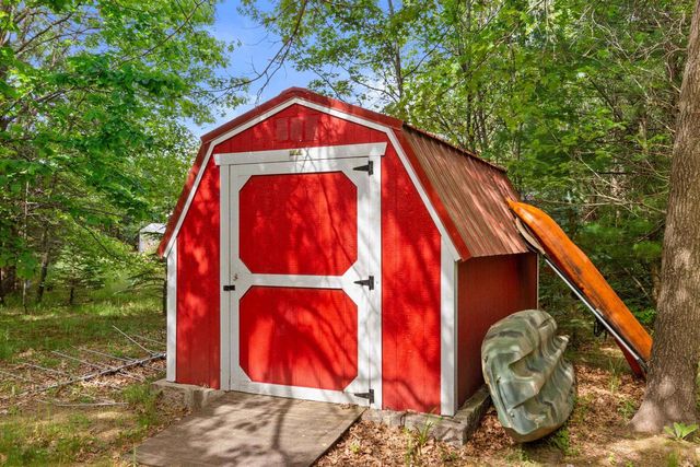 1389 W 11th Avenue, Friendship, WI 53934