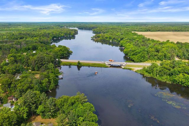 1389 W 11th Avenue, Friendship, WI 53934
