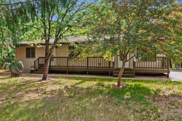 1389 W 11th Avenue, Friendship, WI 53934