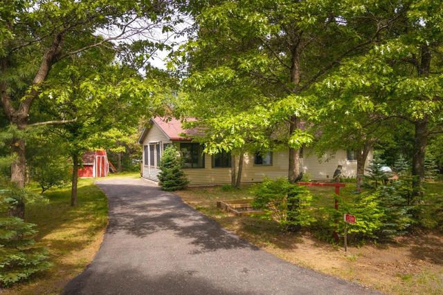1389 W 11th Avenue, Friendship, WI 53934