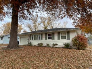 2924 SW Medford AVE, Topeka, KS 66611