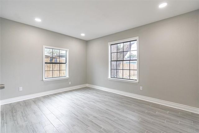 122 Obion Road, Houston, TX 77076