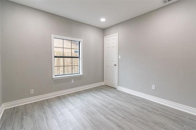122 Obion Road, Houston, TX 77076