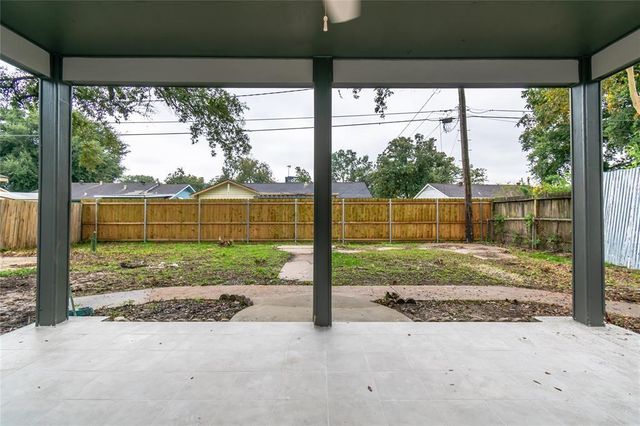 122 Obion Road, Houston, TX 77076