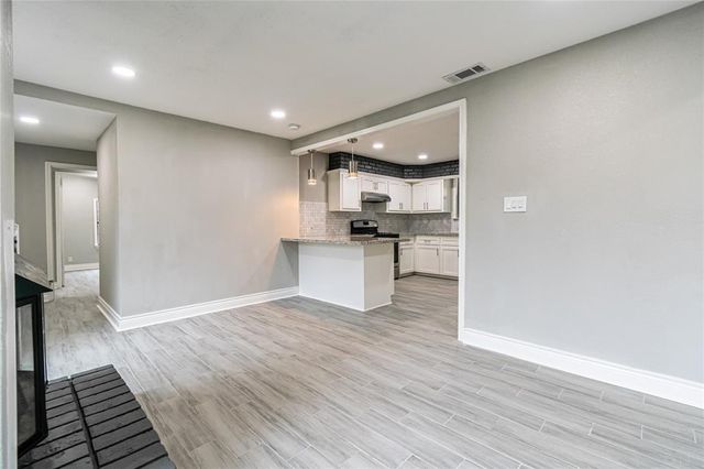 122 Obion Road, Houston, TX 77076