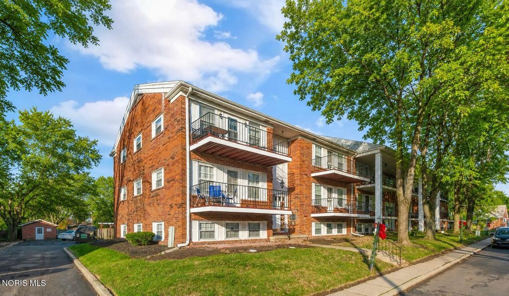 3217 Glanzman Road, Unit 72x, Toledo, OH 43614