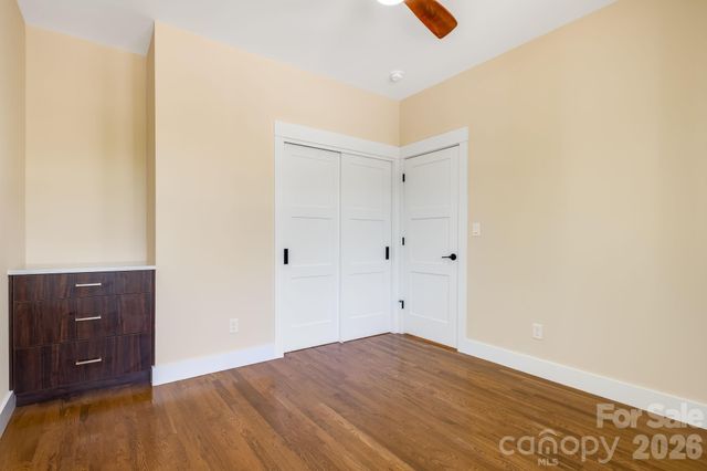 8 Campbell Street, Black Mountain, NC 28711