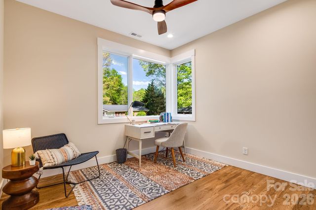 8 Campbell Street, Black Mountain, NC 28711