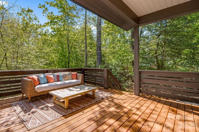 8 Campbell Street, Black Mountain, NC 28711