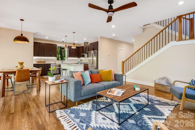 8 Campbell Street, Black Mountain, NC 28711