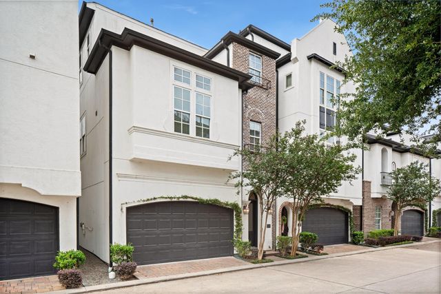 5621 Cohn Meadows Lane, Houston, TX 77007