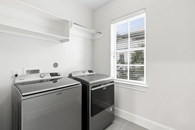 5621 Cohn Meadows Lane, Houston, TX 77007