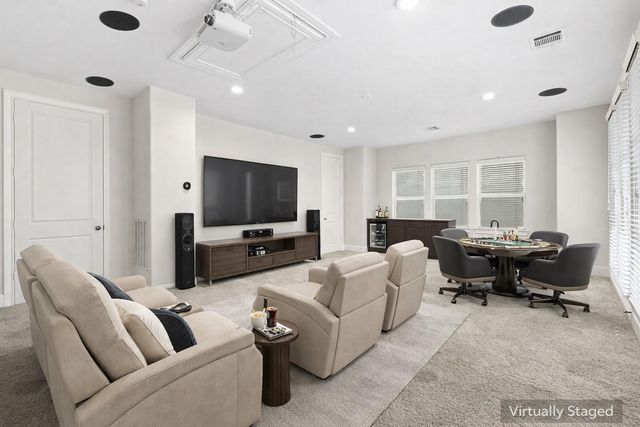 5621 Cohn Meadows Lane, Houston, TX 77007