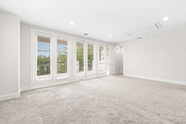 5621 Cohn Meadows Lane, Houston, TX 77007