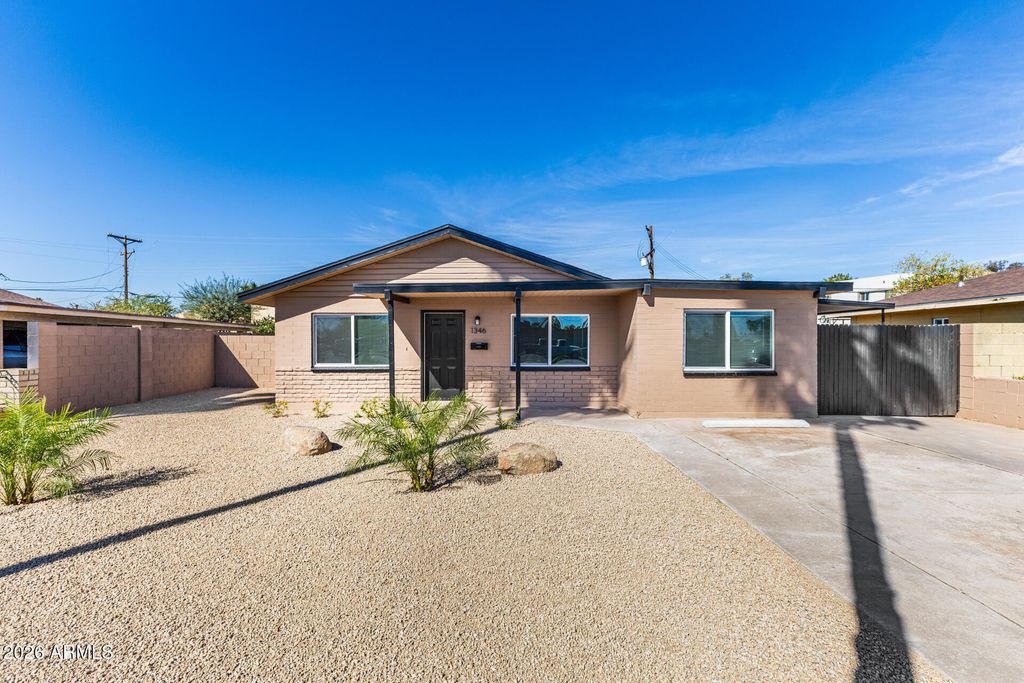 1346 N 41ST Avenue, Phoenix, AZ 85009