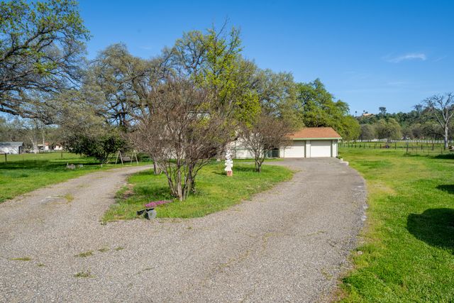 10257 Swede Creek Road, Palo Cedro, CA 96073