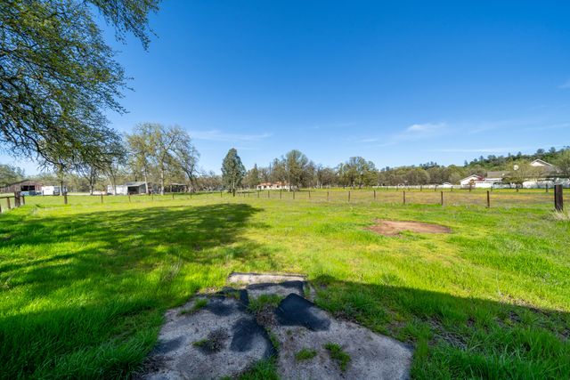 10257 Swede Creek Road, Palo Cedro, CA 96073