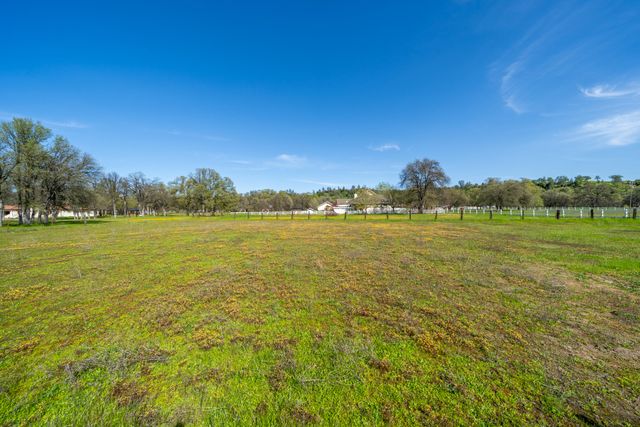 10257 Swede Creek Road, Palo Cedro, CA 96073